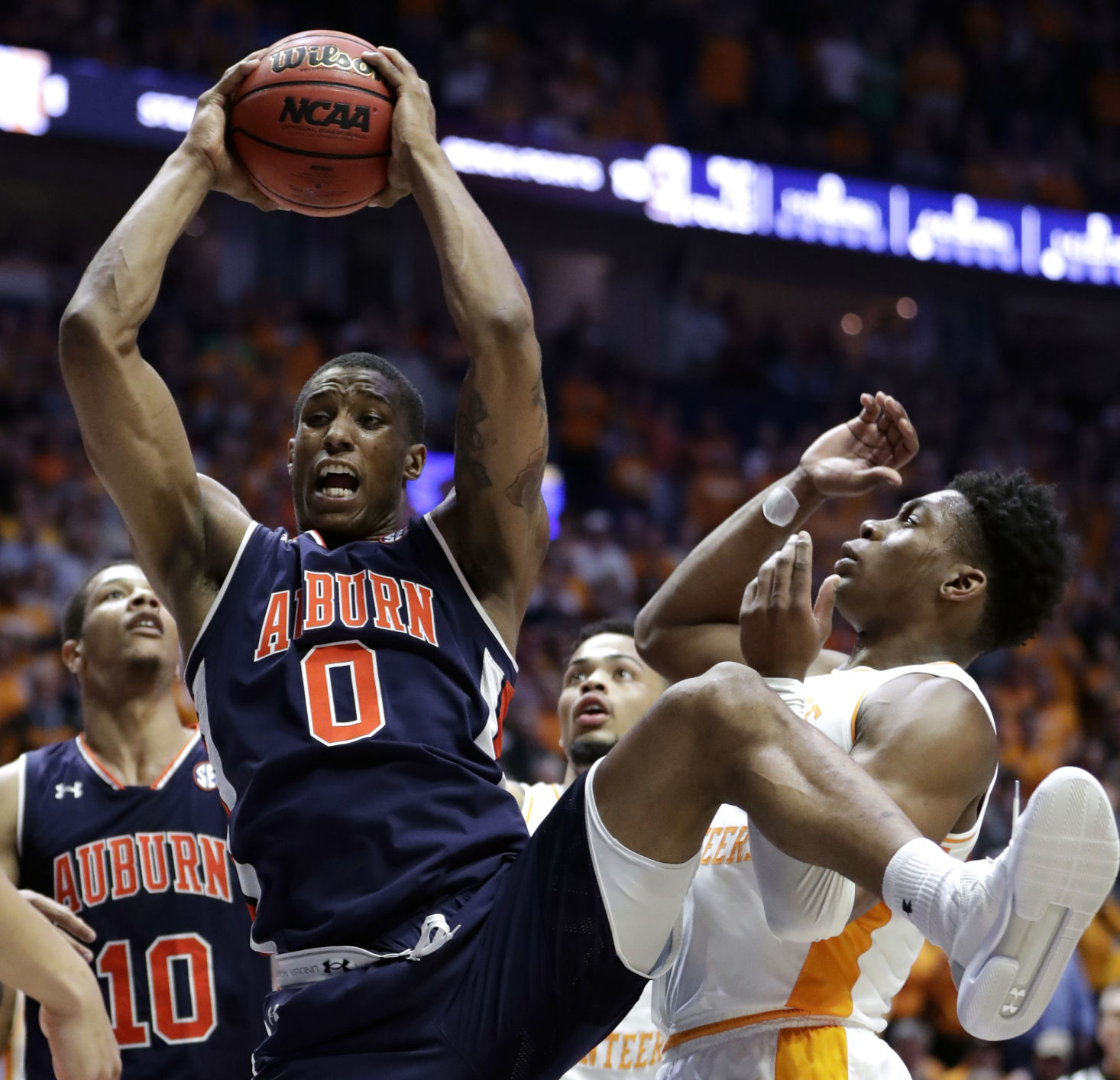 Auburn vs. Tennessee, SEC Tournament championship